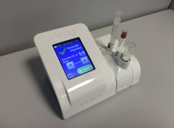 EVEON annonce la réalisation d’un nouveau prototype connecté Intuity® Mix pour la préparation automatique de médicaments lyophilisés