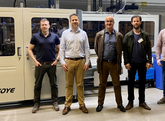 SAVOYE fournit des machines d'emballage pour la préparation de commandes de composants et produits électroniques de KOMPLETT en Scandinavie.
