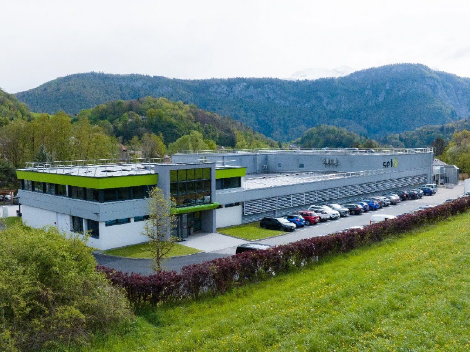 SET Corporation célèbre 50 ans d’innovation et de réussite